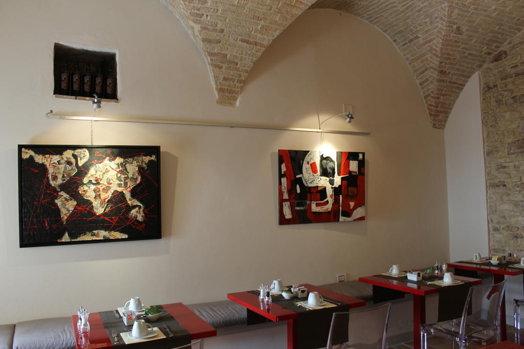 Sorella Luna Hotel 3*